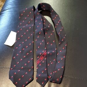 Chloe Black and Red Silk Tie with Classic Design
